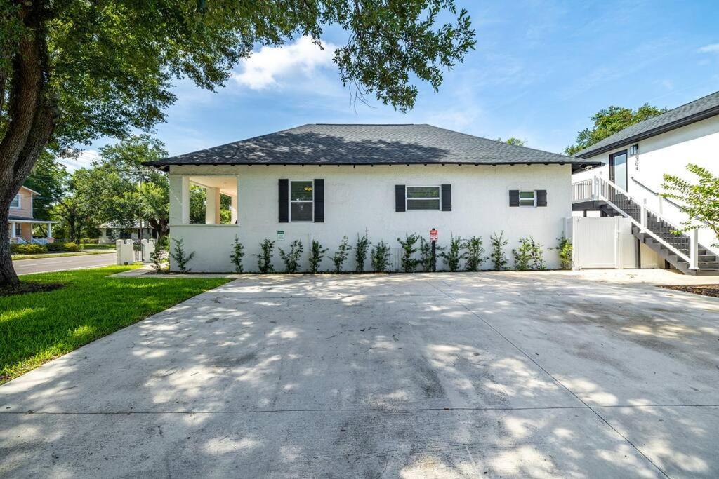 Grand Oaks Terminal In The Heights Apartment Tampa Exterior photo
